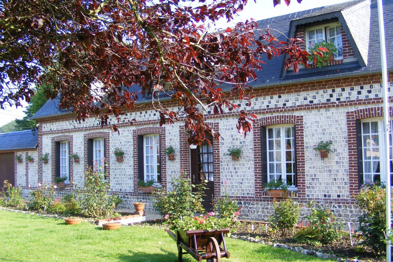 Ou trouver une entreprise de menuiserie intérieur / extérieur et isolation en neuf et rénovation Proche Valmont 76