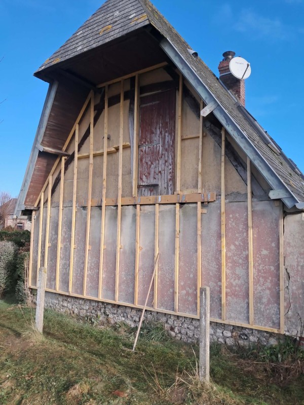 Isolation des pignons en ITE avec clin cellulaire FORTEX PRO près de Sassetot-le-Mauconduit en Normandie